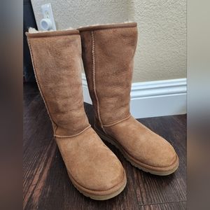 Women's Real Ugg Boots, Size 6